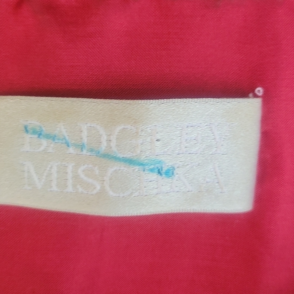 Badgley Mischka Gray, Black, and Red Plaid Short Sleeve Coat - Picture 3 of 6